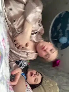 Snapshot of NikaMur chatting on 03-21-25, 05:21 NikaMur online show from 03-21-25, 05:21