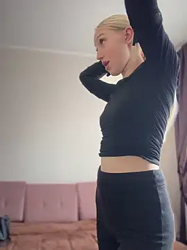 Snapshot of NikaMur chatting on 10-22-25, 02:56 NikaMur online show from 10-22-25, 02:56