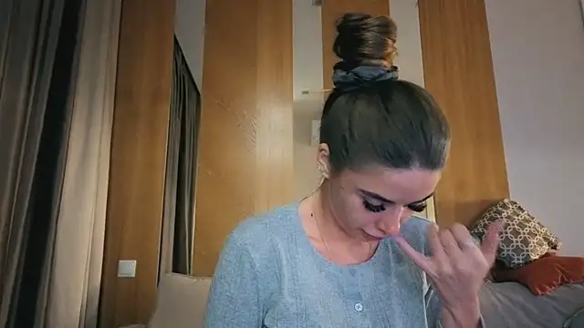 Snapshot of your_bunnygirl chatting on 10-04-25, 05:33 your bunnygirl online show from 10-04-25, 05:33