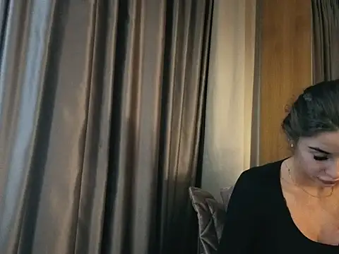 Snapshot of your_bunnygirl chatting on 10-23-25, 07:18 your bunnygirl online show from 10-23-25, 07:18