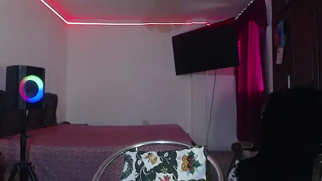 aliceesmith online show from 02-04-26, 06:03