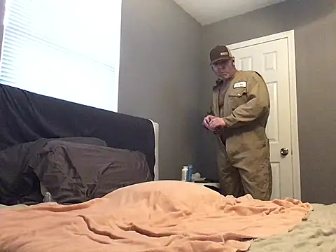 Snapshot of Cummerforyouu2 chatting on 01-20-25, 10:15 Cummerforyouu2 online show from 01-20-25, 10:15