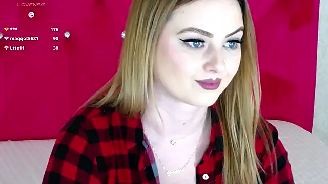 Snapshot of Erryka chatting on 02-25-25, 11:30 Erryka online show from 02-25-25, 11:30