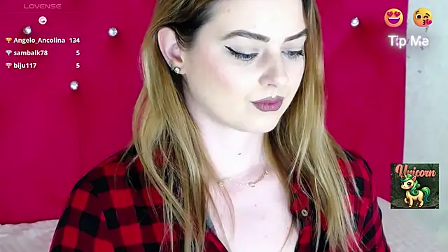 Snapshot of Erryka chatting on 03-14-25, 11:34 Erryka online show from 03-14-25, 11:34