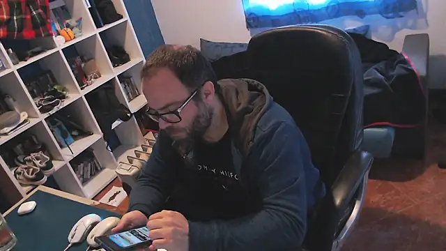 ravingr4d4 online show from 02-13-25, 12:11