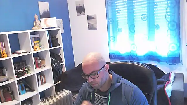 ravingr4d4 online show from 02-19-25, 12:22