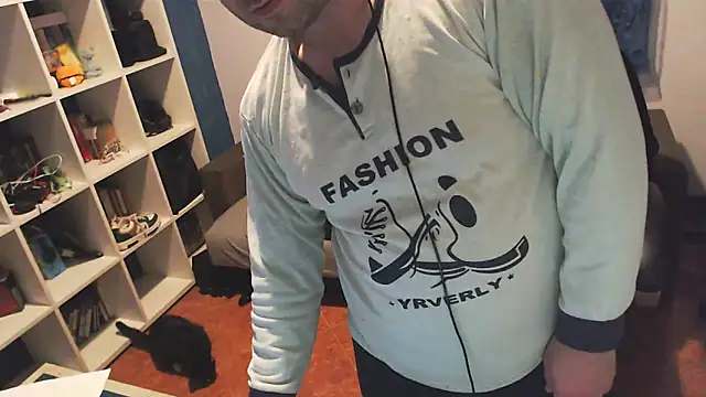 ravingr4d4 online show from 02-21-25, 01:44