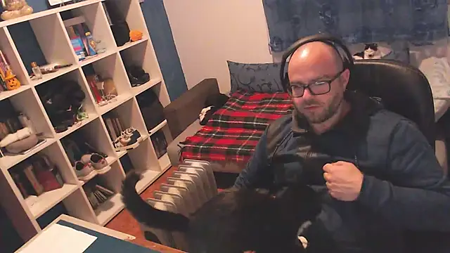 ravingr4d4 online show from 02-27-25, 11:04