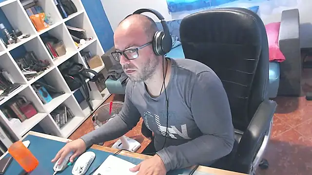 ravingr4d4 online show from 09-12-25, 09:31