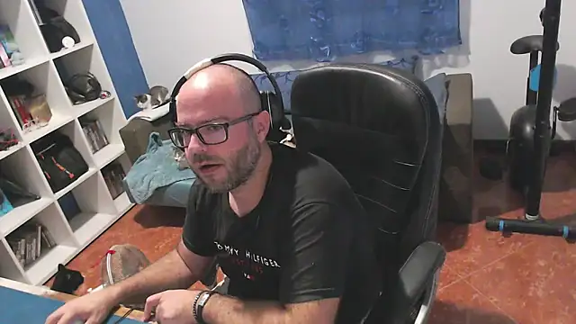 ravingr4d4 online show from 10-19-25, 09:26