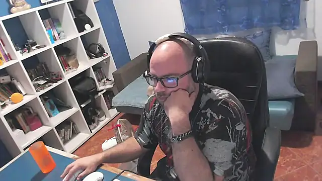 ravingr4d4 online show from 10-21-25, 09:48