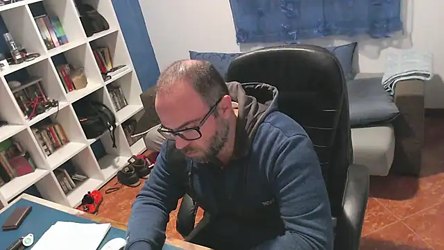 ravingr4d4 online show from 11-19-25, 11:16