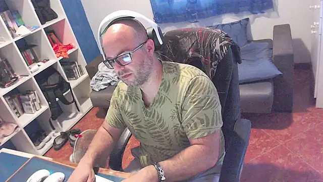 ravingr4d4 online show from 05-26-26, 09:49