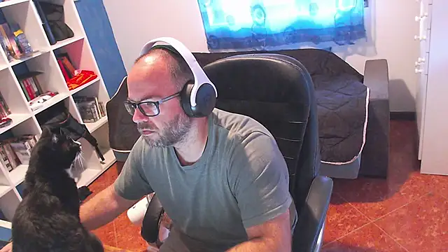 ravingr4d4 online show from 06-09-26, 08:04