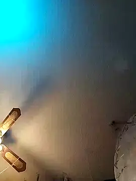 Snapshot of meuall3 chatting on 10-16-25, 10:38 meuall3 online show from 10-16-25, 10:38