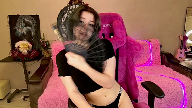 Snapshot of Alisa_Black_Star chatting on 01-24-25, 02:19 Alisa Black Star online show from 01-24-25, 02:19