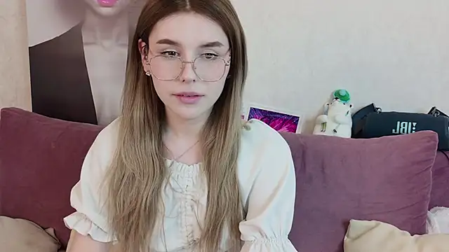 Snapshot of Alisa_Black_Star chatting on 03-22-25, 08:40 Alisa Black Star online show from 03-22-25, 08:40