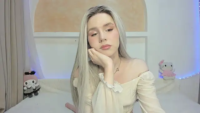 Snapshot of Alisa_Black_Star chatting on 11-11-25, 04:29 Alisa Black Star online show from 11-11-25, 04:29