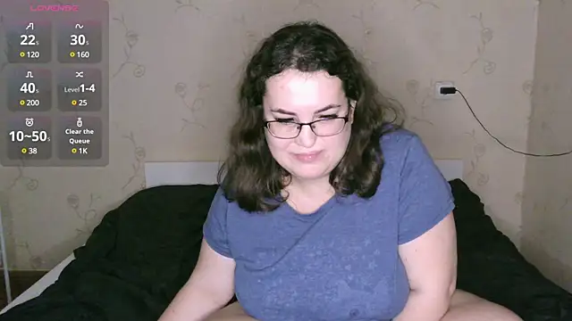 Snapshot of VladaCandy chatting on 12-30-24, 01:58 VladaCandy online show from 12-30-24, 01:58