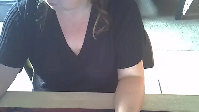 Silvia2277 online show from 10-18-25, 11:33