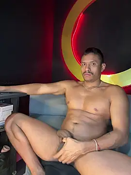 Abra ham13 online show from 04-28-26, 12:32