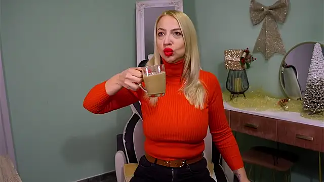 CelineConner online show from 12-23-24, 05:17