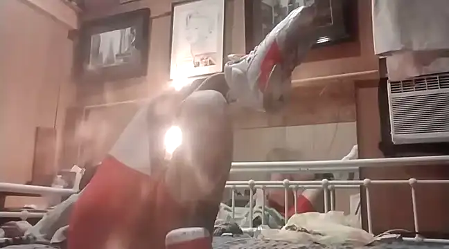 Snapshot of AlphaAlluring69 chatting on 03-05-25, 05:29 AlphaAlluring69 online show from 03-05-25, 05:29