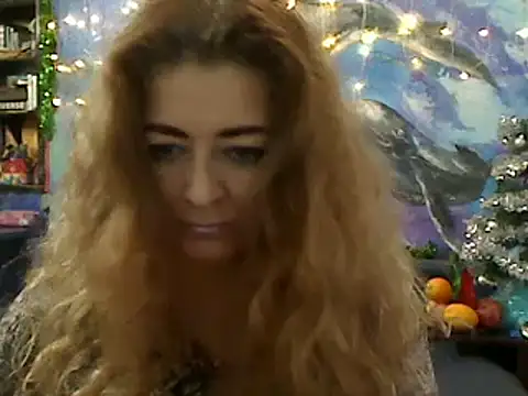 Snapshot of Helen1974 chatting on 12-24-24, 11:49 Helen1974 online show from 12-24-24, 11:49