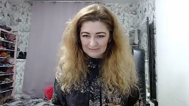 Snapshot of Helen1974 chatting on 01-15-25, 03:11 Helen1974 online show from 01-15-25, 03:11