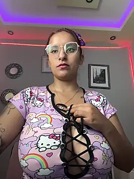 Snapshot of Seized_lust chatting on 12-17-24, 02:33 Seized lust online show from 12-17-24, 02:33