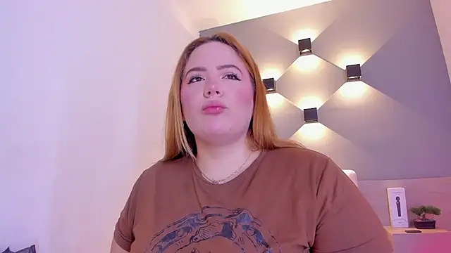 Snapshot of sophiarossee_ chatting on 01-29-25, 12:24 sophiarossee online show from 01-29-25, 12:24