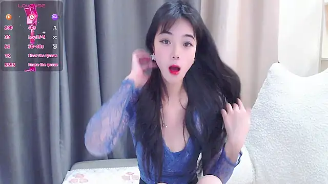 Snapshot of Duludulu_007 chatting on 01-19-25, 05:37 Duludulu 007 online show from 01-19-25, 05:37