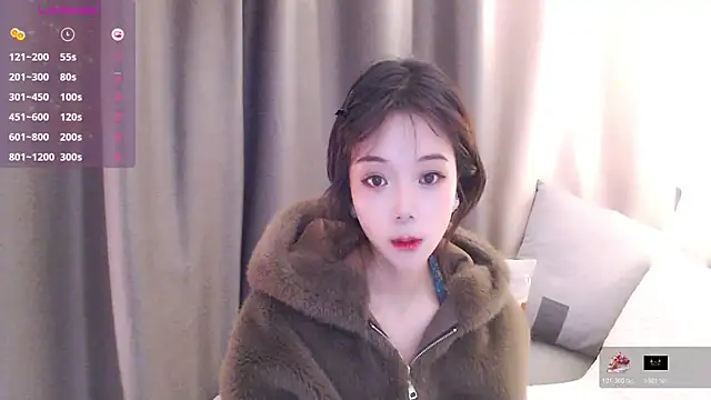 Snapshot of Duludulu_007 chatting on 10-20-25, 02:23 Duludulu 007 online show from 10-20-25, 02:23