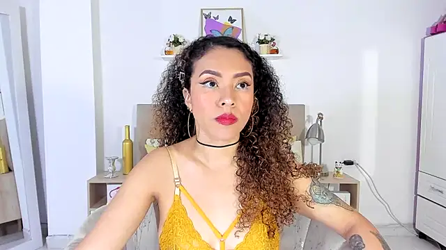 Zoe Gruber online show from 04-25-26, 11:46