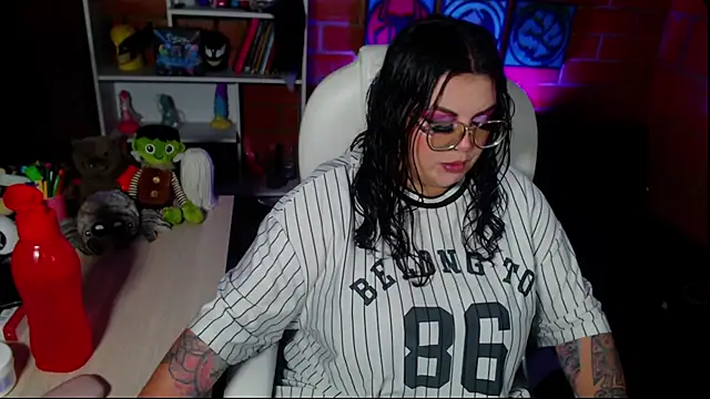 juliette rd online show from 09-24-25, 03:21