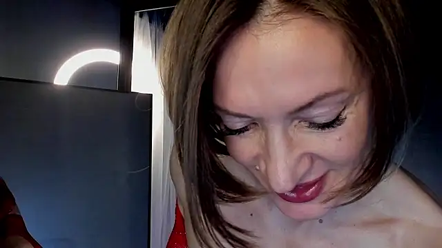 Snapshot of Dorothy_Meyer chatting on 03-08-25, 08:57 Dorothy Meyer online show from 03-08-25, 08:57