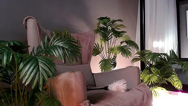 Snapshot of Dorothy_Meyer chatting on 09-09-25, 02:55 Dorothy Meyer online show from 09-09-25, 02:55