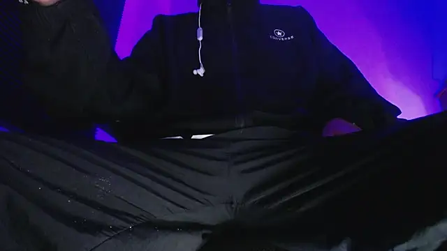 zacwatson  online show from 12-21-25, 05:25