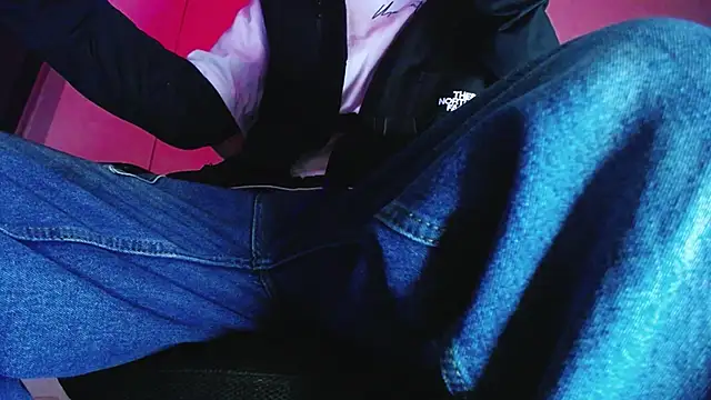 zacwatson  online show from 01-09-26, 02:03