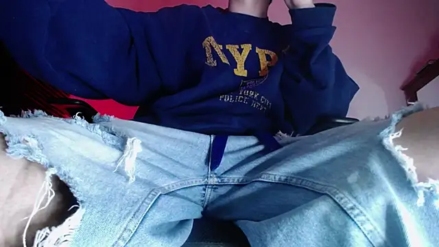 zacwatson  online show from 04-24-26, 11:07