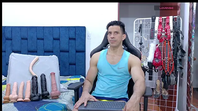 JoseRumbero26 online show from 04-21-26, 02:04