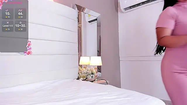 Lilly 2809  online show from 03-15-25, 03:51