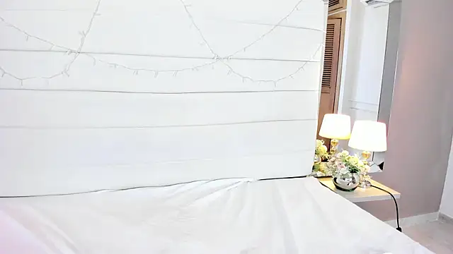 Lilly 2809  online show from 11-12-25, 04:24