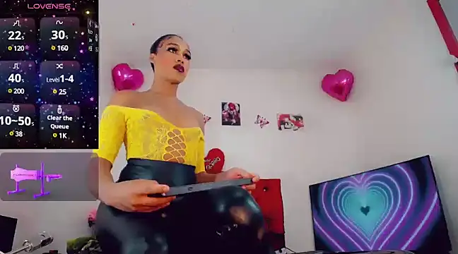 Snapshot of _ChanellR_ chatting on 12-13-24, 11:02  ChanellR  online show from 12-13-24, 11:02