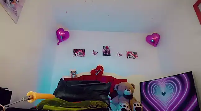 Snapshot of _ChanellR_ chatting on 01-28-25, 05:14  ChanellR  online show from 01-28-25, 05:14