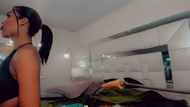 Snapshot of _ChanellR_ chatting on 03-14-25, 11:45  ChanellR  online show from 03-14-25, 11:45