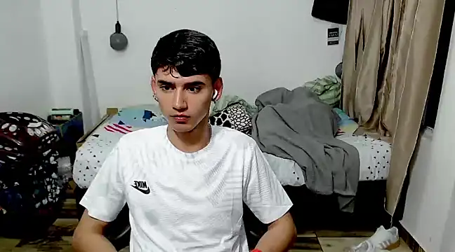 juan stiven online show from 02-23-25, 01:13