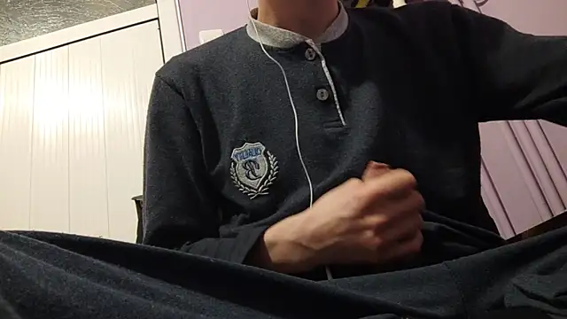 Snapshot of _Hocthus_ chatting on 01-09-25, 09:16 Hocthus online show from 01-09-25, 09:16