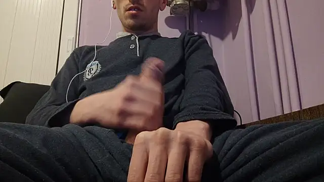 Snapshot of _Hocthus_ chatting on 01-14-25, 07:32 Hocthus online show from 01-14-25, 07:32