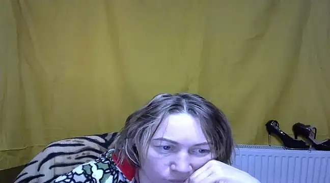 wLESLYMOSw online show from 01-25-25, 12:47